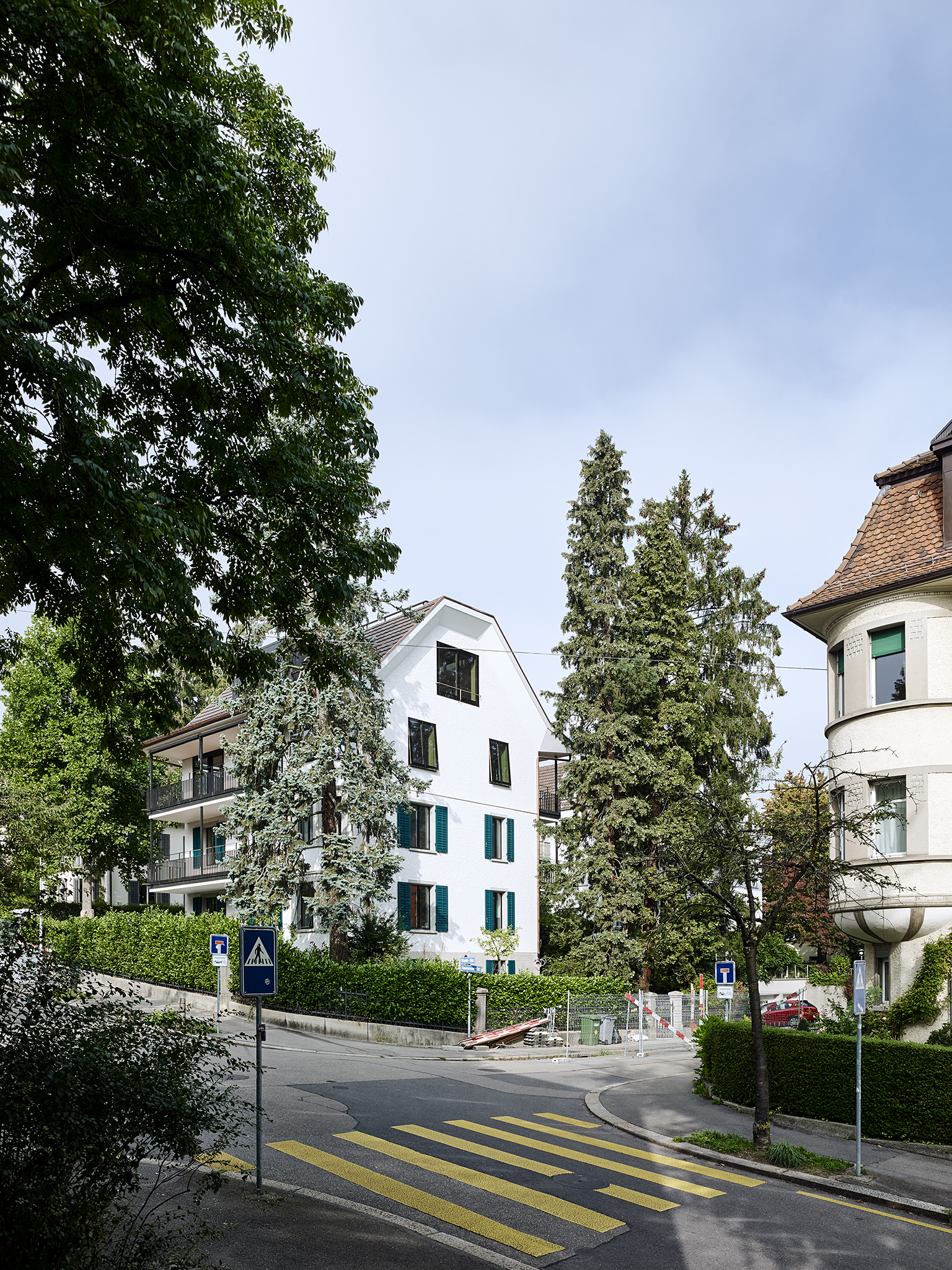 E16604 · ZBF · Haus Ferrario Küsnacht